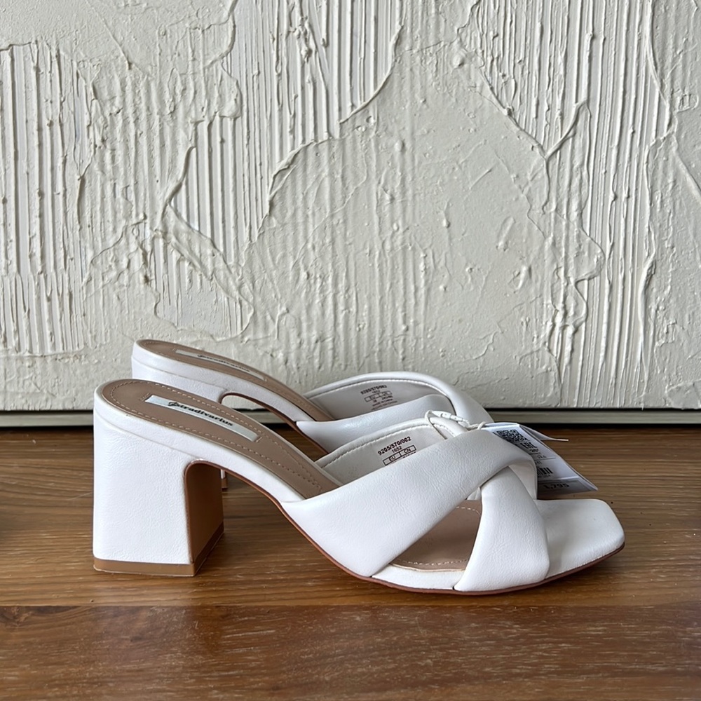 Zara Stradivarius slip on off white heeled sandals